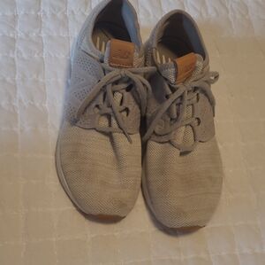 New Balance Men's Gray and Tan Sneakers